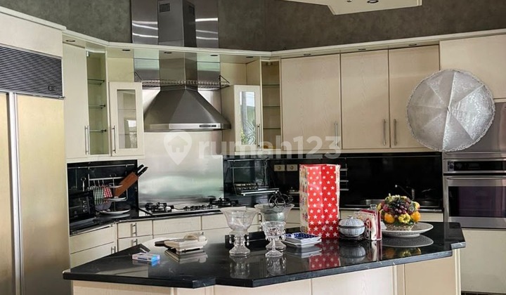 Pondok Indah, Estate House Elegant, 800M², Pool, Hadap Selatan. 2