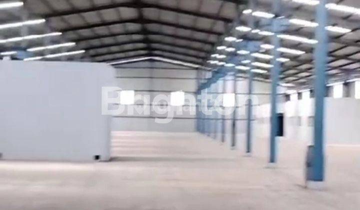 Tanah 1 Hektar beserta 2 Gudang sebesar @3000m² di Pasar Kemis Tangerang 2