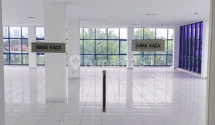 Lokasi Strategis. Komersial Area Kemang. Sewa Ruang Kantor Luas 130 S/d 270 Sqm. Rates All-in Rental & Service Charge. Lokasi Strategis. Komersial Area Kemang. Sewa Ruang Kantor Luas 130 S/d 270 Sqm. Rates All-in Rental & Service Charge.