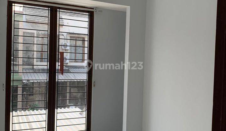  Rumah Kontrakan Unfurnished Sudah Renovasi SHM - Sertifikat Hak Milik di Sektor 9 Bintaro Emerald, Sektor 9-Bintaro 2