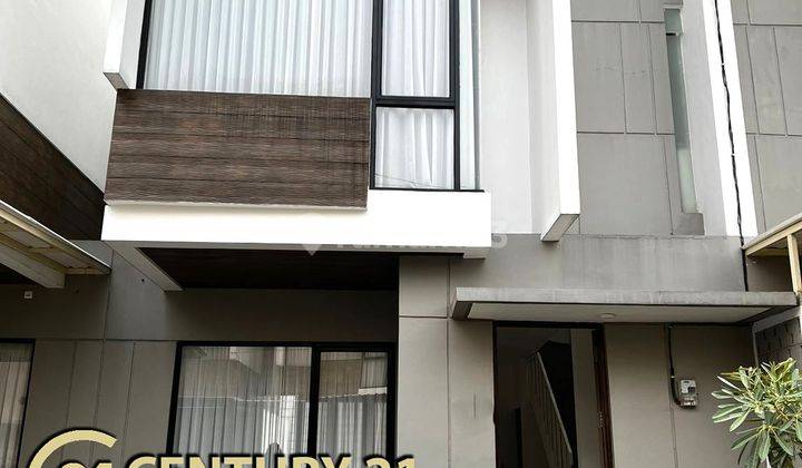 Rumah 2 Lantai Bagus Unfurnished SHM di Rumah Dekat Stasiun , Tangerang 1