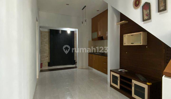  Rumah Kontrakan Unfurnished Sudah Renovasi SHM - Sertifikat Hak Milik di Sektor 9 Bintaro Emerald, Sektor 9-Bintaro 1