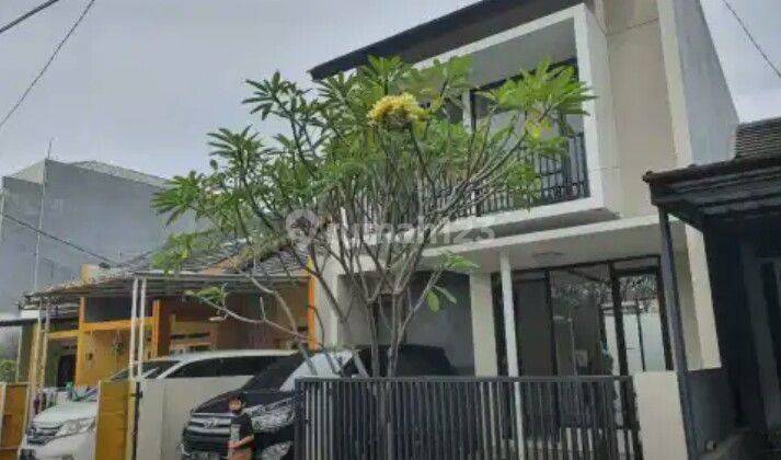 Rumah baru minimalis 2 lantai di komplek di Margacinta, buah batu 1 m an 2