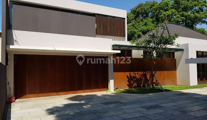 Rumah baru luxury di mainroad cipaganti lt 861, hook 1