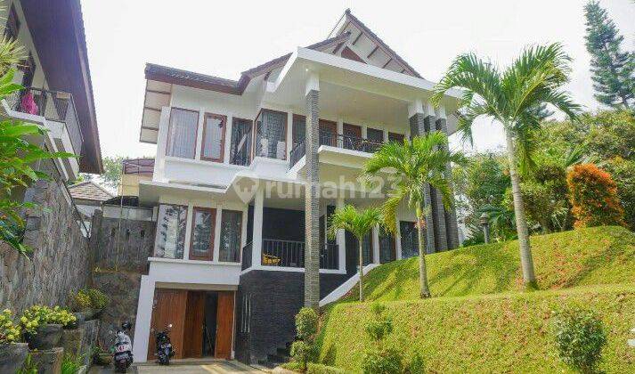 Rumah Mewah Siap Huni Di Dago Resort, Ada Kolam Renang, Bagus 1