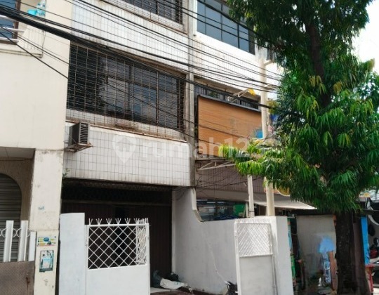 Jual Rumah di Keadilan Raya , 3 Tingkat , Bagus dan Siap Huni Jual Rumah di Keadilan Raya , 3 Tingkat , Bagus dan Siap Huni