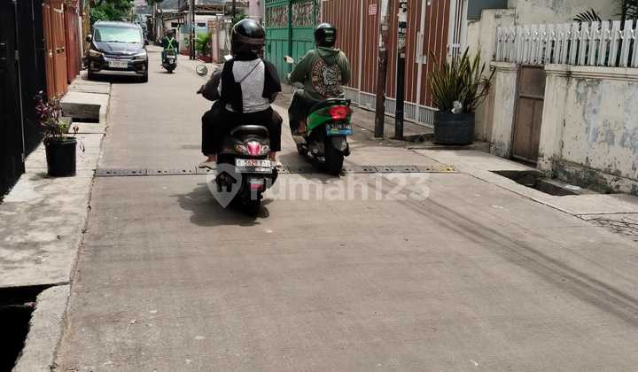 For Sale House in Keadilan Raya, 3 Levels, Good and Ready to Occupy 2