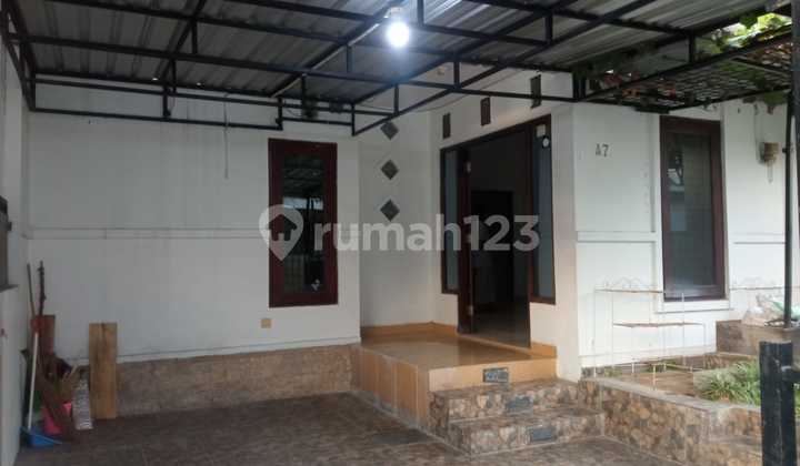 House for Sale in Maguwoharjo Tajem, Within a Housing Complex, One Gate System. 24-Hour Security. 2
