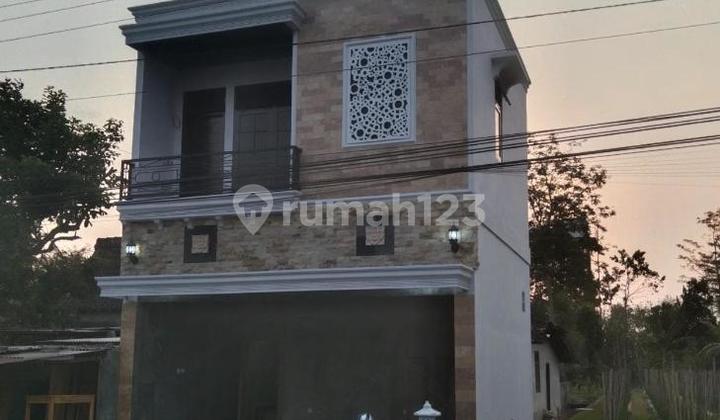 Ruko cocok usaha lokasi di pinggir Jl Palagan, 8 meneit UII, Sleman Ruko cocok usaha lokasi di pinggir Jl Palagan, 8 meneit UII, Sleman