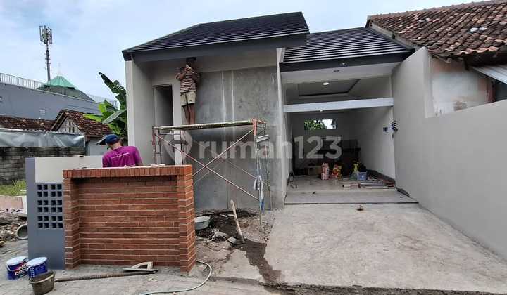 700 jt, Rumah Kotagede Dekat Xt Square, Selatan Gembira Loka Zoo