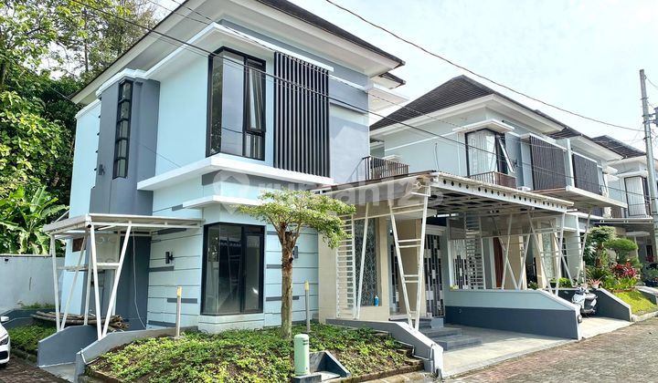 RUMAH MEWAH DALAM PERUMAHAN DEKAT HOTEL HYATT JL. PALAGAN