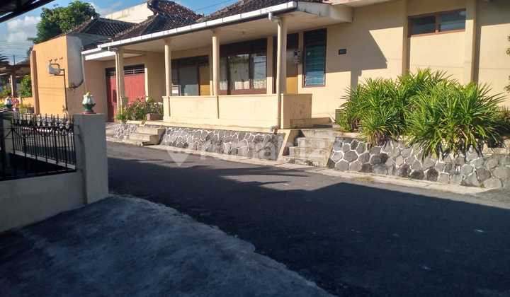 Dijual Kost di Kotagede Tanah Luas, 200 M Jl. Ngesikgondo Yogyakarta Dijual Kost di Kotagede Tanah Luas, 200 M Jl. Ngesikgondo Yogyakarta
