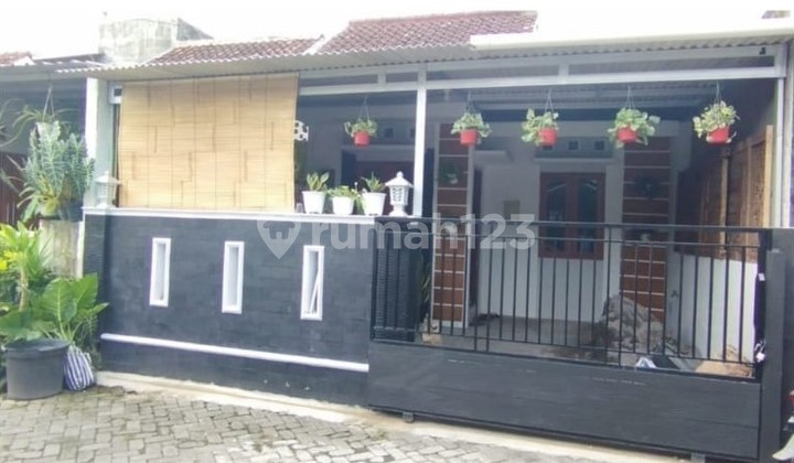 Affordable House in Banguntapan Residential Area, Near Imogiri Road. 2