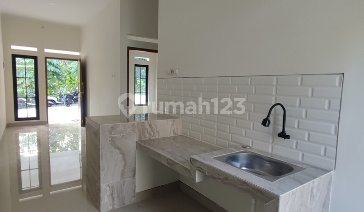 Rumah Jl Kaliurang Km 13, Dekat Kampus UII. Dekat Al-Azhar  2