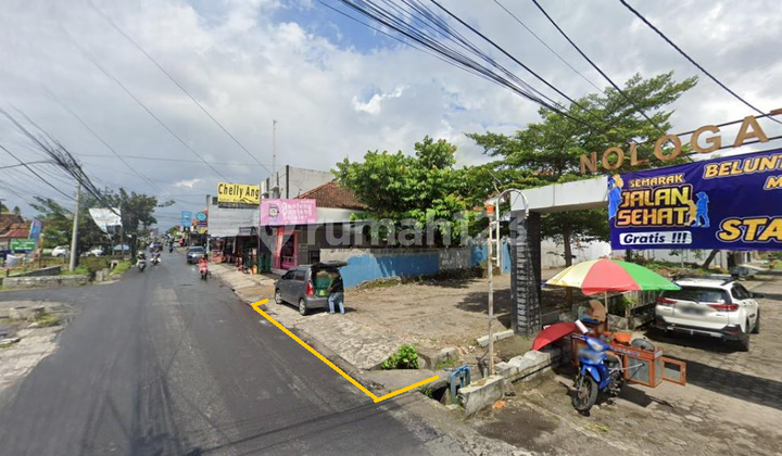 Land for Sale in North Seturan, Amplaz, Paved, Suitable for Anything