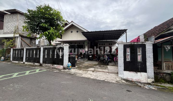 Dijual Rumah Luas Harga Murah Tepi Jalan Aspal Area Jongke Belakang Hotel Hyatt. 2