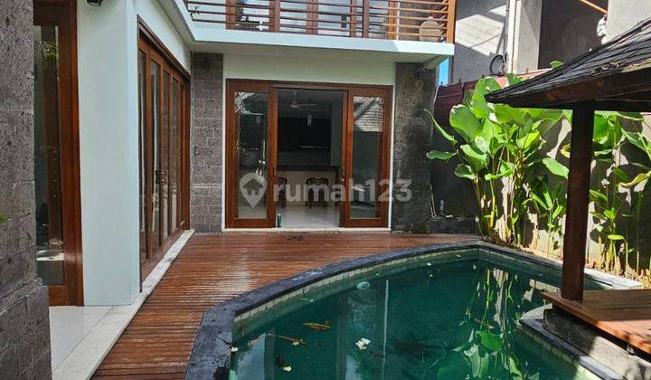 Balinese Style Villa House With Pool in Kerobokan Badung Bali 1