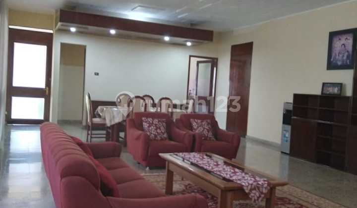 Rent House / Office / Cafe in Karanglayung Sukajadi Bandung 2