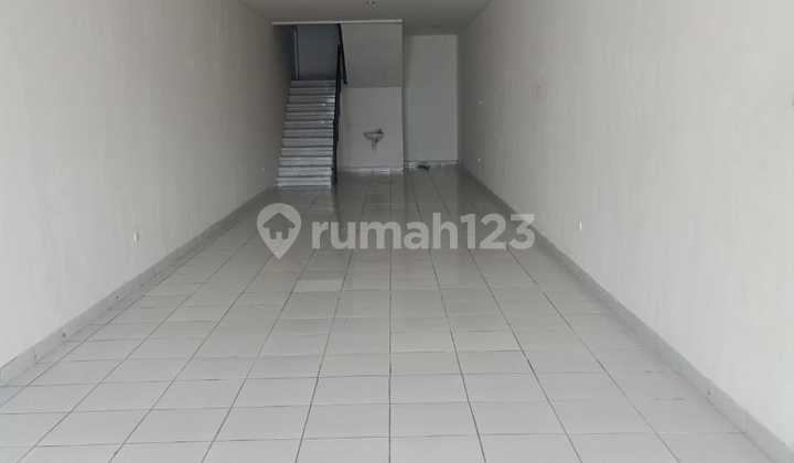 Strategic Business Space Shop Rental on Jl. Amir Mahmud, Cibabat, Cimahi Strategic Business Space Shop Rental on Jl. Amir Mahmud, Cibabat, Cimahi