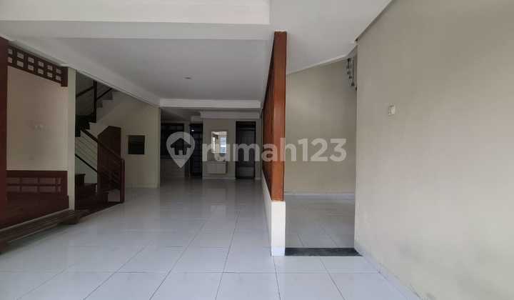 Cool Ready-to-Occupy House for Sale in Budisari Complex, Setiabudi Bandung