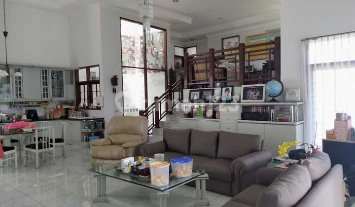 Rumah Furnish Strategis di Babakan Jeruk Surya Sumantri Bandung Rumah Furnish Strategis di Babakan Jeruk Surya Sumantri Bandung