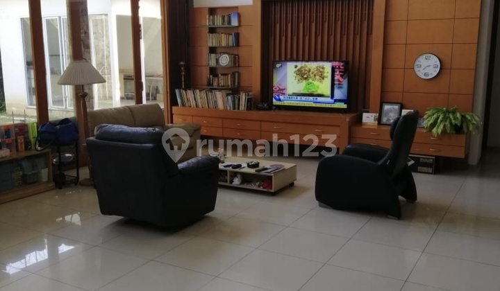 On Setrasari Kulon Street, Sukarasa, Sukasari District, Bandung City, West Java, Setra Sari House 2