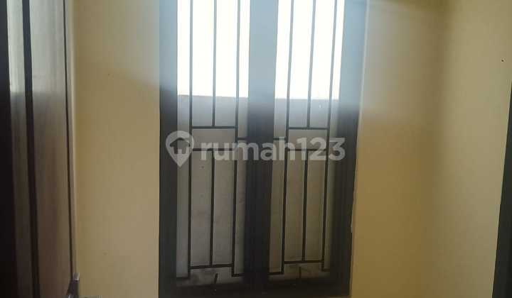 Sewa Rumah Siap Huni di Komplek Taman Surya Indah Bandung 2