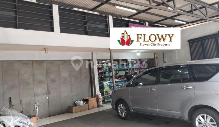 Selling a Strategic Business Shop House in Kopo Near Soekarno Hatta Bandung Selling a Strategic Business Shop House in Kopo Near Soekarno Hatta Bandung
