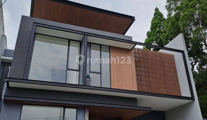 Rumah Baru 2 Lantai Siap Huni di Cluster Setra Duta Bandung