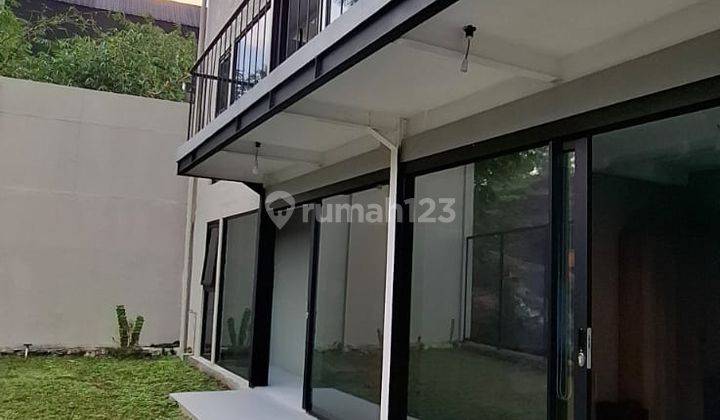 Rumah Modern Elegant di Sayap Cigadung Bandung Cocok Jadi Rbnb 1