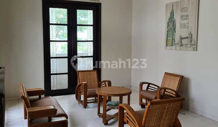 Sewa Rumah Nyaman Full Furnish di Kota Baru Parahyangan Bandung 2