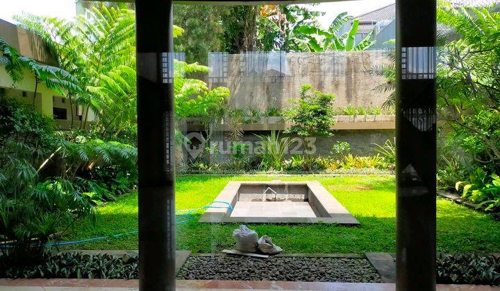 Sewa Rumah Asri Full Furnish 2 Lantai di Cipaku Setiabudi Bandung 2