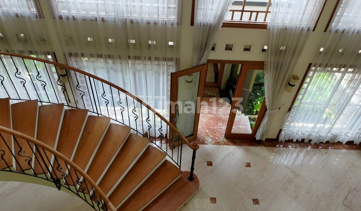 Furnished House Rental with Spacious Yard in Cipaku, Setiabudi Bandung 2