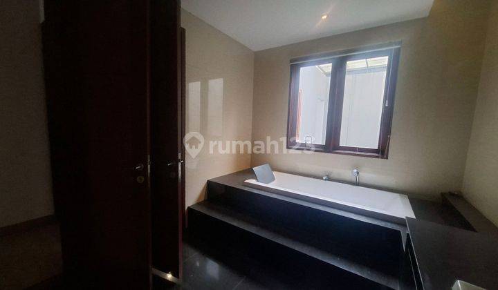 Rumah Minimalis  Modern Furnish di Cluster Setra Duta Bandung 2