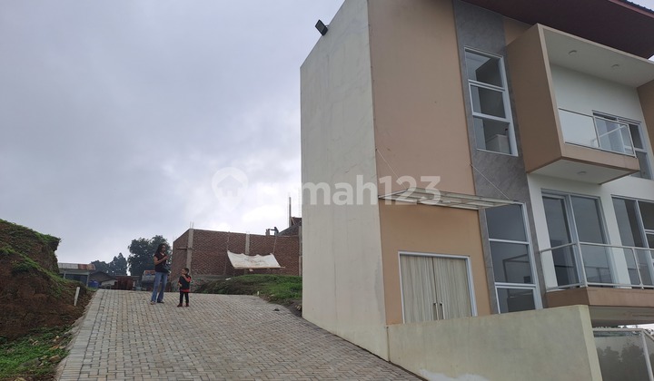 Jual Tanah Kavling Siap Bangun di Kolonel Masturi Cisarua Bandung