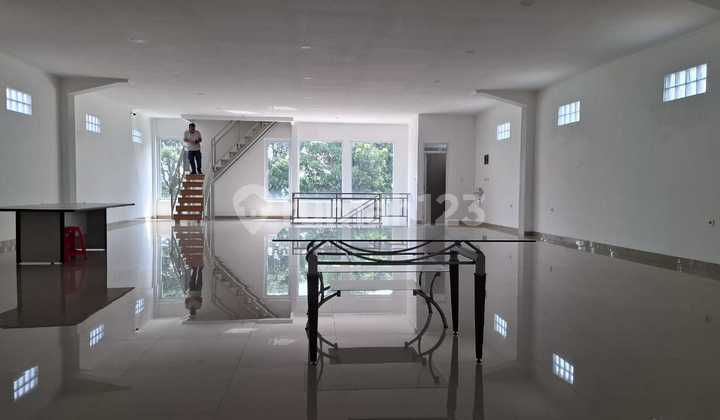 Nice Strategic Warehouse Rental in Sangkuriang, Cimahi City