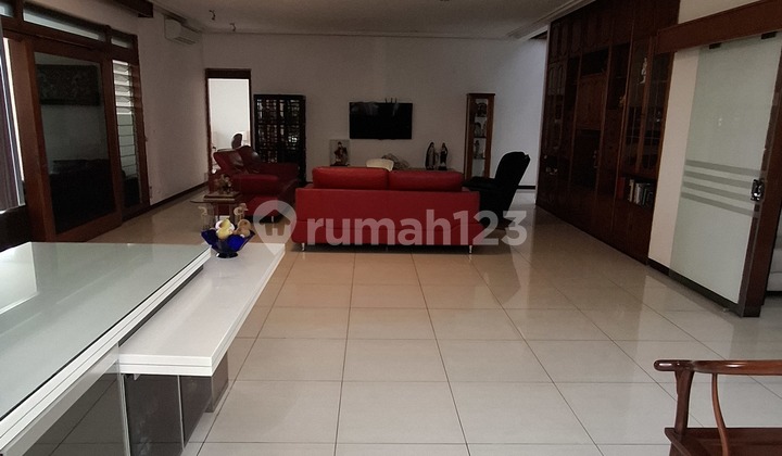 For Sale Well-Maintained Strategic House in Setra Sari Kulo, North Bandung