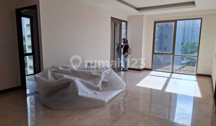 Rent 3+1 Bedroom Apartment with Nice View at Hegarmanah Residence Bandung 2