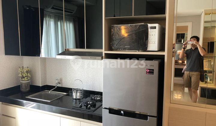 Jual Apartemen 2 BR Lux Furnish di Metro Park Residence Jakarta 2