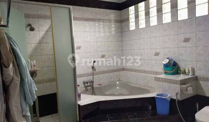 Rumah Furnish Strategis di Babakan Jeruk Surya Sumantri Bandung 2