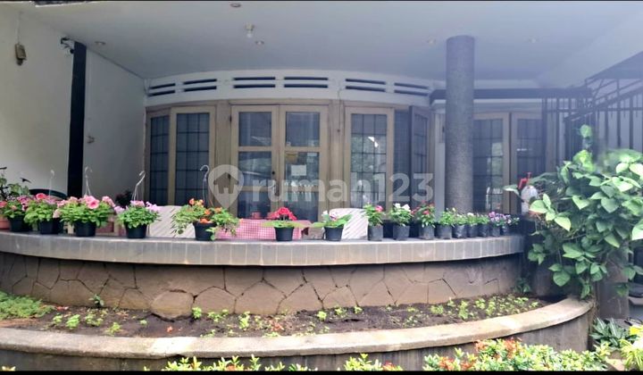 Jual Rumah Terawat di Sayap Riau Ciliwung Cihapit Bandung Kota