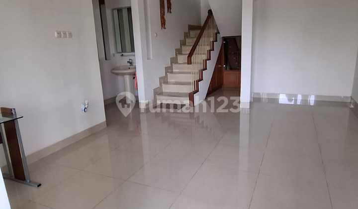 Sewa Rumah Full Furnish di Cluster Cipaku Indah Setiabudi Bandung Sewa Rumah Full Furnish di Cluster Cipaku Indah Setiabudi Bandung