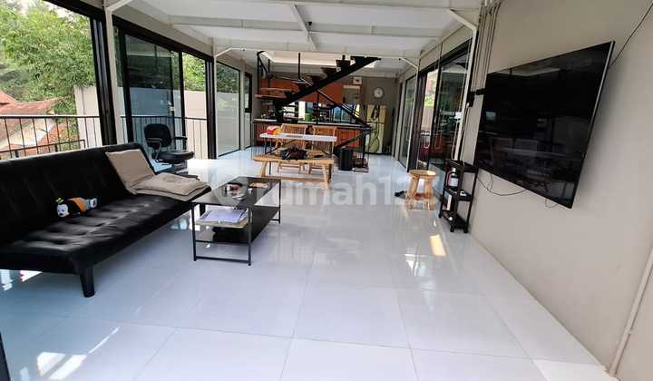 Rumah Modern Semi Industrian Nice View di Sayap Cigadung Bandung Rumah Modern Semi Industrian Nice View di Sayap Cigadung Bandung
