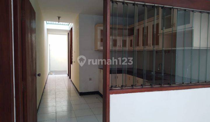 Sewa Rumah Strategis untuk Usaha di Komplek Dadali Garuda Bandung 2