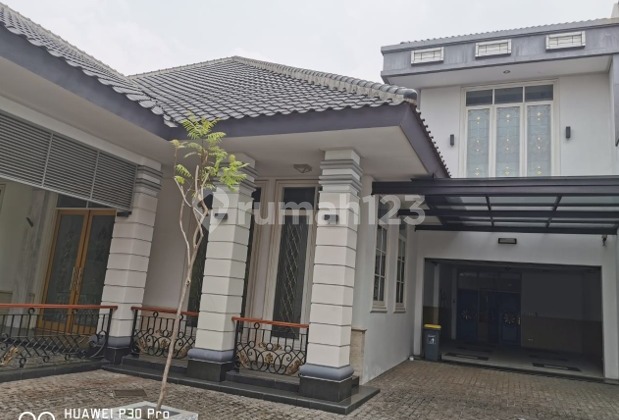 For Rent/Sale Luxury House Ready to Occupy in Kemang, South Jakarta Jaksel For Rent/Sale Luxury House Ready to Occupy in Kemang, South Jakarta Jaksel