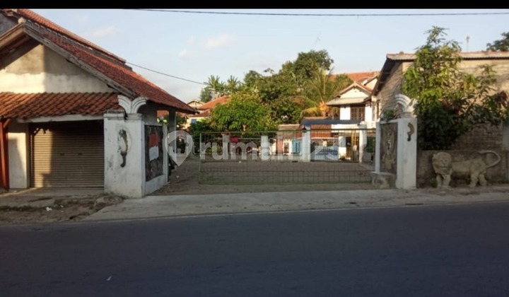 Sale of Cheap Land and Buildings on the Side of the Subang-Bandung Main Road