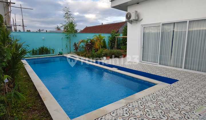 Selling Luxury Villa + Pool + Fully Furnished in Blahbatuh, Gianyar, Bali Selling Luxury Villa + Pool + Fully Furnished in Blahbatuh, Gianyar, Bali