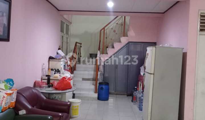 For Sale Ready-to-Occupy 1.5-Story House in Taman Bougenville, Grand Galaxi City, South Bekasi. 2
