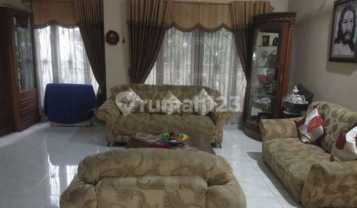 For Rent and Sale, House in Buaran Indah Park, East Jakarta