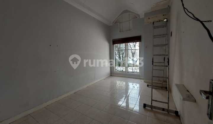 Dijual Cepat Rumah Di Taman Sari ,harapan Indah , Bekasi